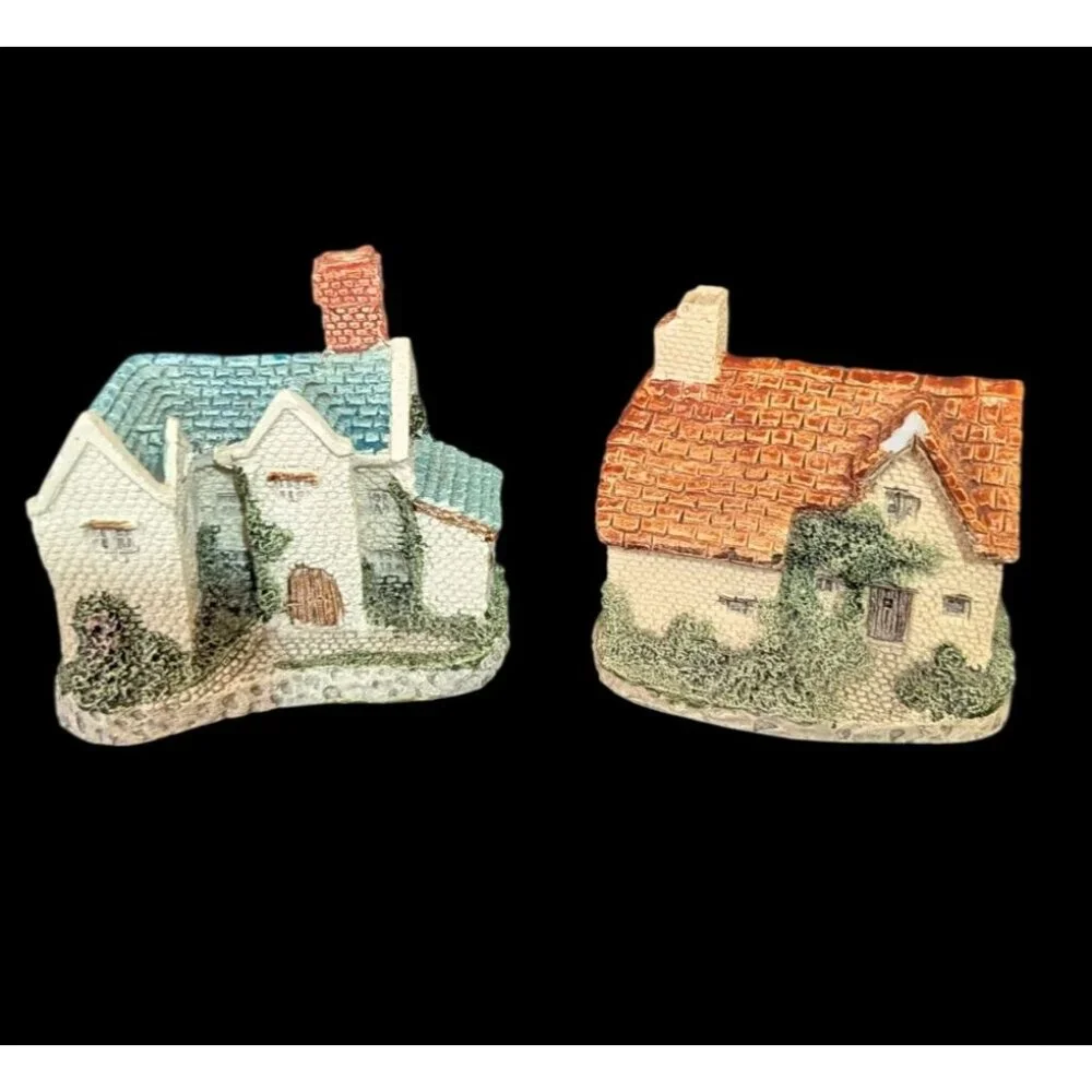 Miniature‎ Hampshire Manor & Ambleside Cottage Figurines Museum Collections 1987